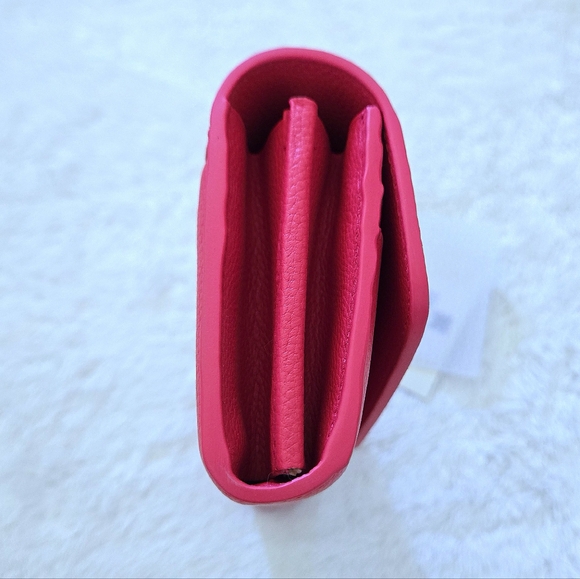 Moncrief "Tillie" Red♥️ Wallet - NIB - Picture 8 of 16